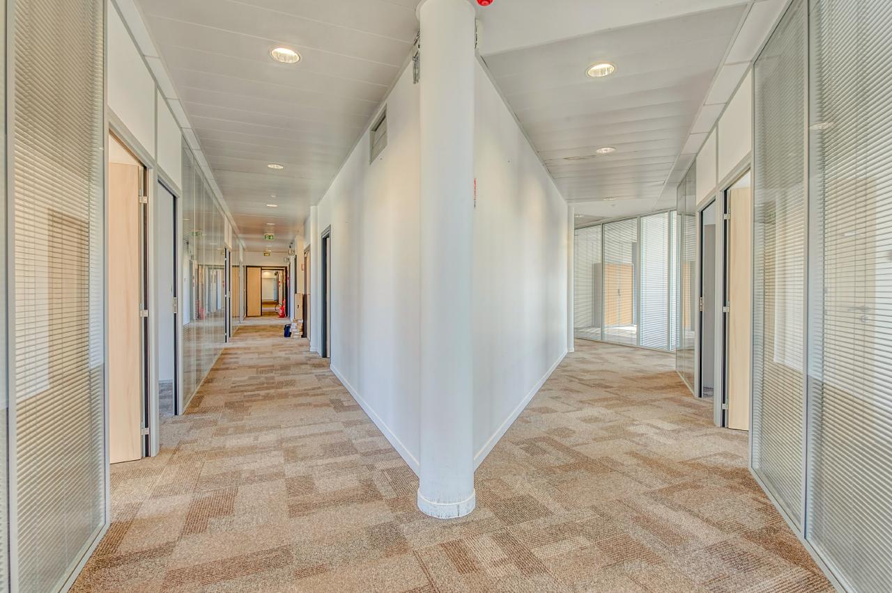 Bureau Saint-Aubin 2000m² Location bureau Saint-Aubin Essonne OLBUR2103612 4
